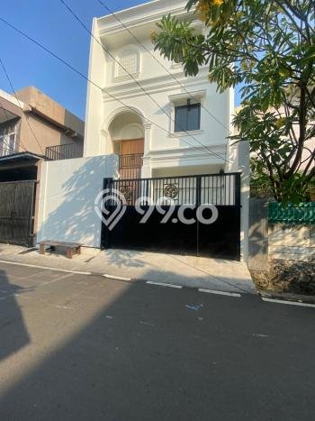Dijual Rumah Luas Megah Dengan View Eksklusif di Kemandoran, Jakarta Selatan Dijual Rumah Luas Megah Dengan View Eksklusif di Kemandoran, Jakarta Selatan