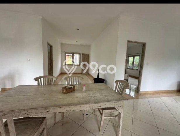 Sewa Rumah Murah di Umalas Badung dengan 4 Kamar Tidur Sewa Rumah Murah di Umalas Badung dengan 4 Kamar Tidur