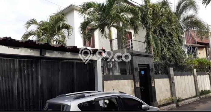 Disewakan Rumah Murah di Renon Denpasar Punya 4 Kamar Tidur Disewakan Rumah Murah di Renon Denpasar Punya 4 Kamar Tidur