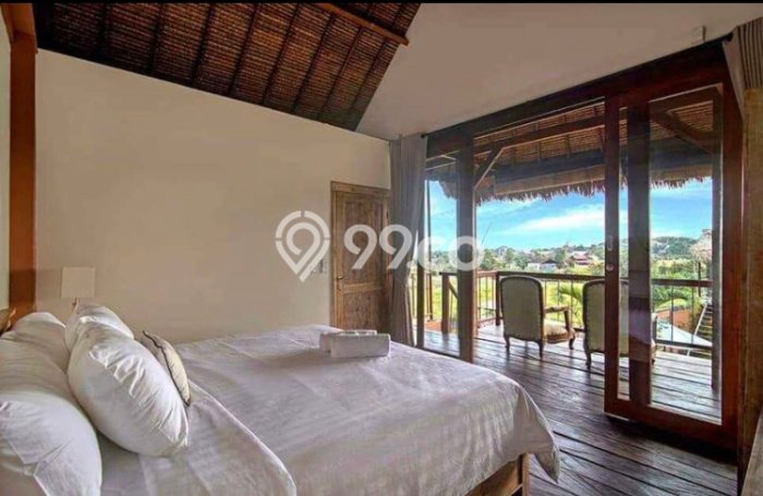 Rumah Premium kawasan , 3 KT, Area Tenang, LT 300m2m² Bangunan 200m2m² Rumah Premium kawasan , 3 KT, Area Tenang, LT 300m2m² Bangunan 200m2m²