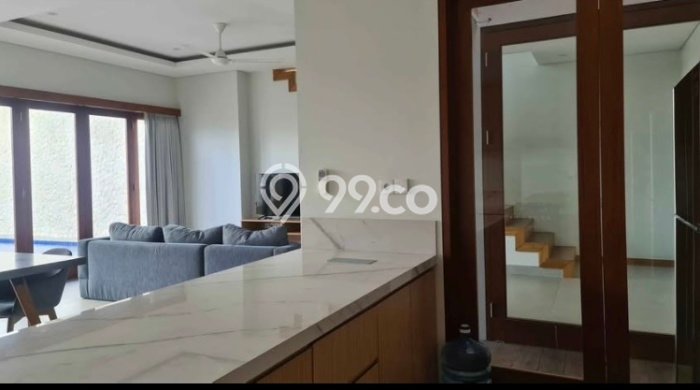 PILIHAN TEPAT! Rumah di , 3 KT, Dekat Sekolah, LT 250m2m² LB 400m2m² PILIHAN TEPAT! Rumah di , 3 KT, Dekat Sekolah, LT 250m2m² LB 400m2m²