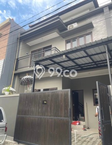 UNIT SPESIAL! Rumah di Sukawati, 3 KT, Akses Pusat Kota, LT 104m² Bangunan 75m² UNIT SPESIAL! Rumah di Sukawati, 3 KT, Akses Pusat Kota, LT 104m² Bangunan 75m²