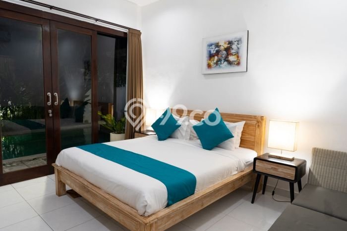Disewakan! Rumah 3 Kamar Tidur &
3 Kamar Mandi di Seminyak, Badung Disewakan! Rumah 3 Kamar Tidur &
3 Kamar Mandi di Seminyak, Badung