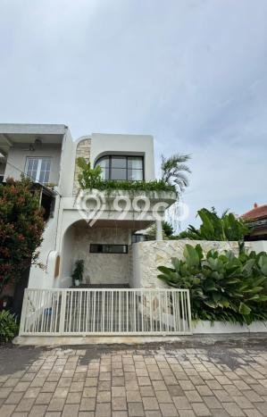 Disewakan! Rumah 3 Kamar Tidur &
3 Kamar Mandi di Ungasan, Badung Disewakan! Rumah 3 Kamar Tidur &
3 Kamar Mandi di Ungasan, Badung
