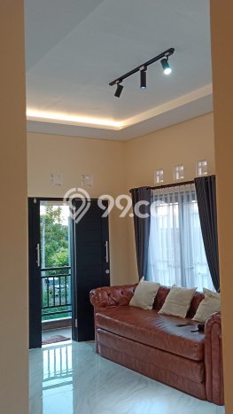 Disewakan! Rumah 2 Kamar Tidur &
3 Kamar Mandi di Pemogan, Denpasar Disewakan! Rumah 2 Kamar Tidur &
3 Kamar Mandi di Pemogan, Denpasar