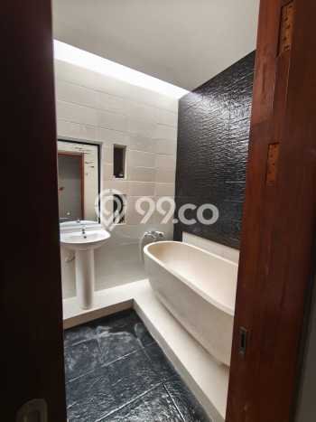 Rumah Kontrakan Gianyar LT 100m2 LB 100m2 Kawasan Celuk Rumah Kontrakan Gianyar LT 100m2 LB 100m2 Kawasan Celuk