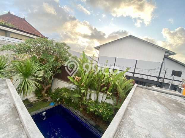 HOT DEAL! Rumah area Canggu, 2 KM, Area Strategis, LT 150m2m² Bangunan 90m2m² HOT DEAL! Rumah area Canggu, 2 KM, Area Strategis, LT 150m2m² Bangunan 90m2m²