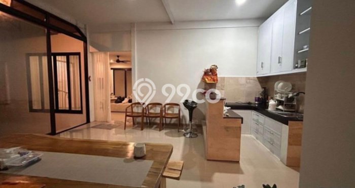 LOKASI STRATEGIS! Rumah kawasan Batubulan, Dekat Tol, 4 KM, Luas 200m² LB 230m² LOKASI STRATEGIS! Rumah kawasan Batubulan, Dekat Tol, 4 KM, Luas 200m² LB 230m²