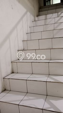 Unit Ruko Dijual di Jakarta Barat LT 84m2 & LB 200m2 Unit Ruko Dijual di Jakarta Barat LT 84m2 & LB 200m2