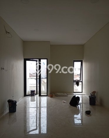 Ruko Dijual di Prime Area Jakarta Barat Luas 200m2 Ruko Dijual di Prime Area Jakarta Barat Luas 200m2