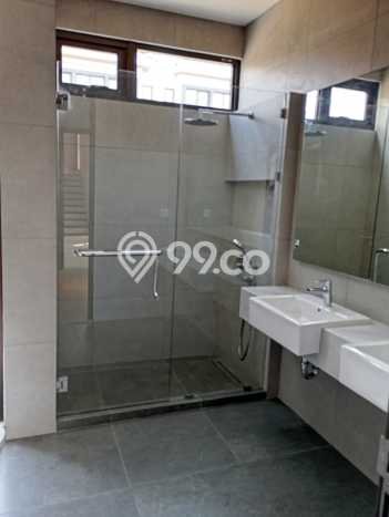 Rumah Luxury Modern Tanpa Renovasi di Pluit Jakarta Utara Rumah Luxury Modern Tanpa Renovasi di Pluit Jakarta Utara