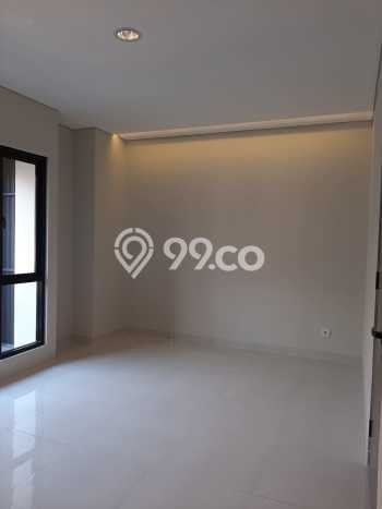Untuk Dijual! Ruko di Jelambar Jakarta Barat LT 75m2 / LB 160m2 Kawasan Strategis Untuk Dijual! Ruko di Jelambar Jakarta Barat LT 75m2 / LB 160m2 Kawasan Strategis