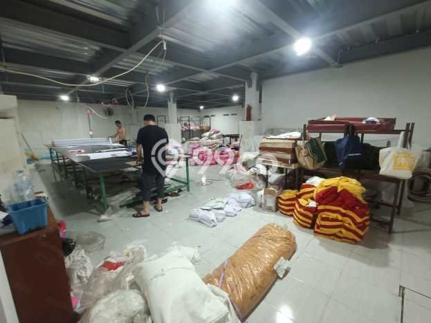 Rumah Elit LB 1000m2 Siap Huni Desain Elegan di Jelambar, Jakarta Barat Rumah Elit LB 1000m2 Siap Huni Desain Elegan di Jelambar, Jakarta Barat