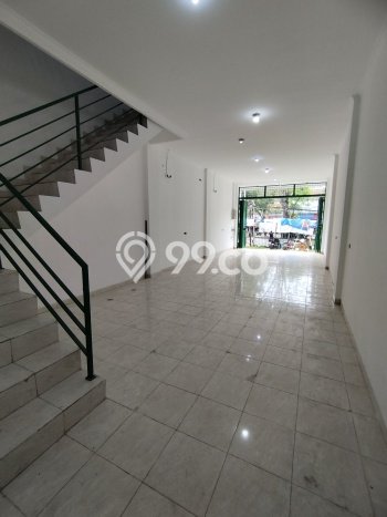 Unit Komersial Disewakan di Jakarta Barat Area Strategis Harga Kompetitif Unit Komersial Disewakan di Jakarta Barat Area Strategis Harga Kompetitif