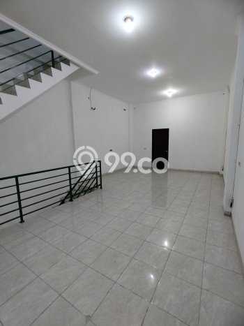 Unit Komersial Disewakan di Jakarta Barat Area Strategis Harga Kompetitif Unit Komersial Disewakan di Jakarta Barat Area Strategis Harga Kompetitif