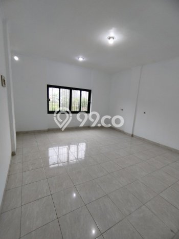 Unit Komersial Disewakan di Jakarta Barat Area Strategis Harga Kompetitif Unit Komersial Disewakan di Jakarta Barat Area Strategis Harga Kompetitif