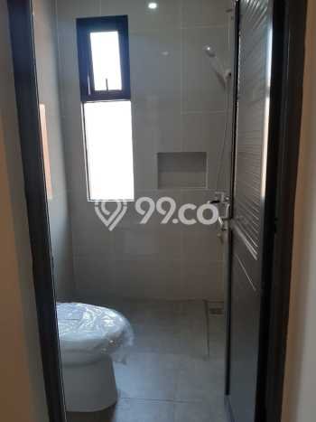 Untuk Dijual! Ruko di Jelambar Jakarta Barat LT 75m2 / LB 160m2 Kawasan Strategis Untuk Dijual! Ruko di Jelambar Jakarta Barat LT 75m2 / LB 160m2 Kawasan Strategis