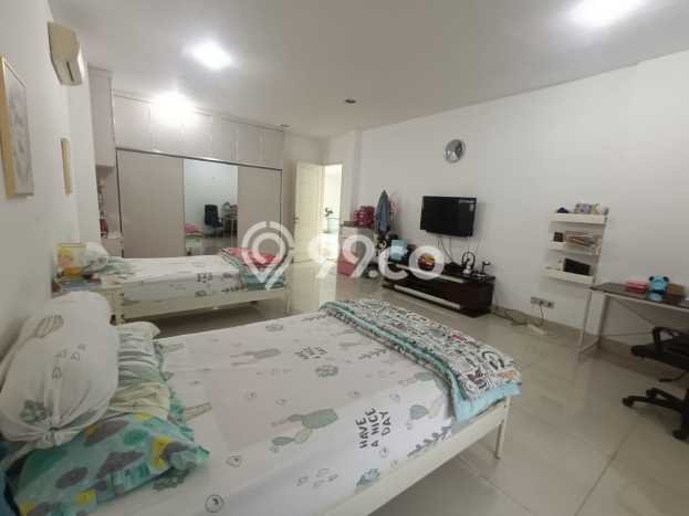 Rumah Elit LB 1000m2 Siap Huni Desain Elegan di Jelambar, Jakarta Barat Rumah Elit LB 1000m2 Siap Huni Desain Elegan di Jelambar, Jakarta Barat