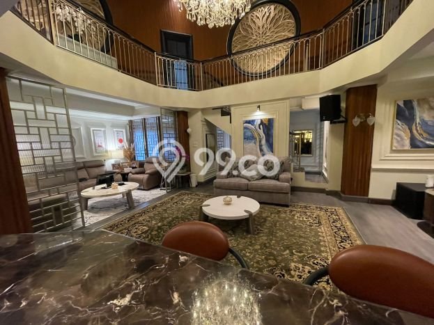 Rumah Istana Mewah Siap Huni di Bandung Utara Rumah Istana Mewah Siap Huni di Bandung Utara