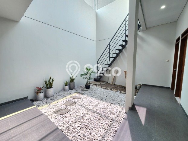 Ready to Use! Premium House LT 147m2 Desain Modern di Bandung Kota Ready to Use! Premium House LT 147m2 Desain Modern di Bandung Kota