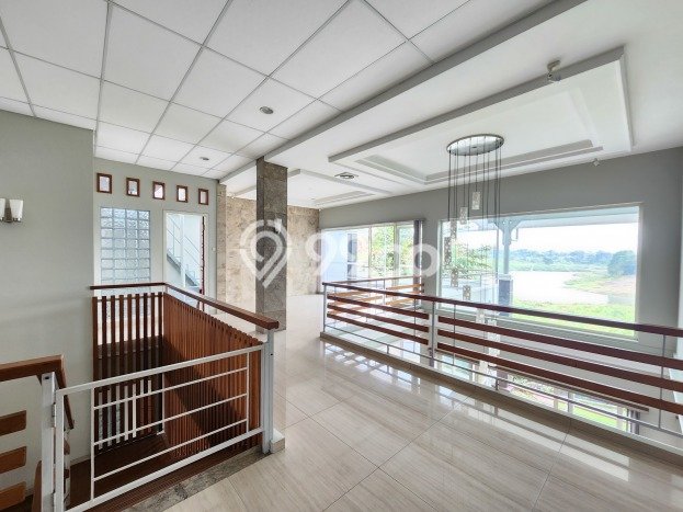 Rumah Luxury Modern Siap Huni di Kota Baru Parahyangan Bandung Rumah Luxury Modern Siap Huni di Kota Baru Parahyangan Bandung