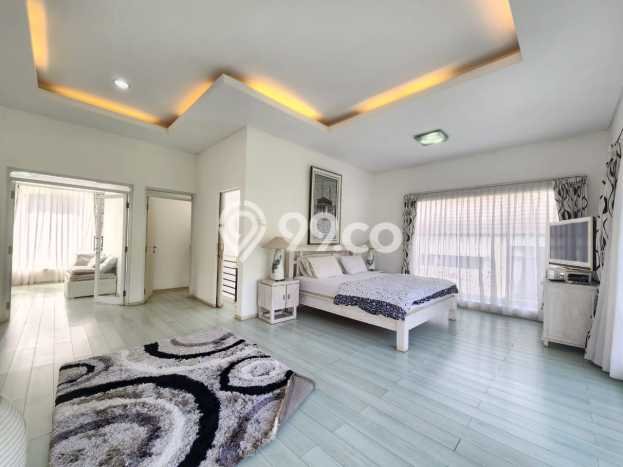 Rumah Elit LB 360m2 Siap Pakai Desain Elegan di Resor Dago Pakar, Bandung Rumah Elit LB 360m2 Siap Pakai Desain Elegan di Resor Dago Pakar, Bandung