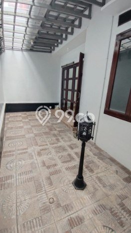 Jual Rumah Luas Elegan Dengan View Eksklusif di Cipinang, Jakarta Timur Jual Rumah Luas Elegan Dengan View Eksklusif di Cipinang, Jakarta Timur