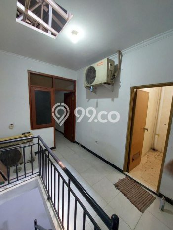 Rumah Luas Asri 4 KT Siap Huni di Pondok Bambu Jakarta Timur Rumah Luas Asri 4 KT Siap Huni di Pondok Bambu Jakarta Timur