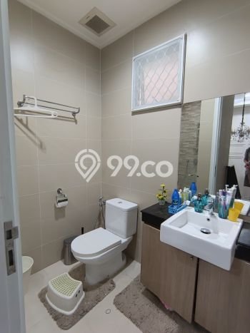 Rumah Eksklusif Dijual LT 100m2 di Kelapa Gading, Jakarta Utara Rumah Eksklusif Dijual LT 100m2 di Kelapa Gading, Jakarta Utara