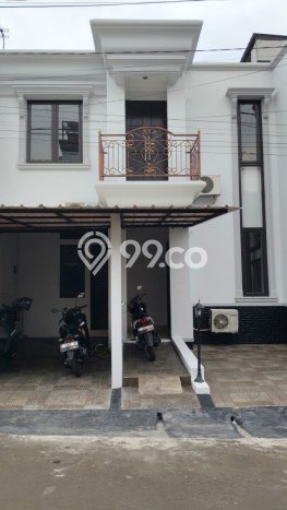Jual Rumah Luas Elegan Dengan View Eksklusif di Cipinang, Jakarta Timur Jual Rumah Luas Elegan Dengan View Eksklusif di Cipinang, Jakarta Timur