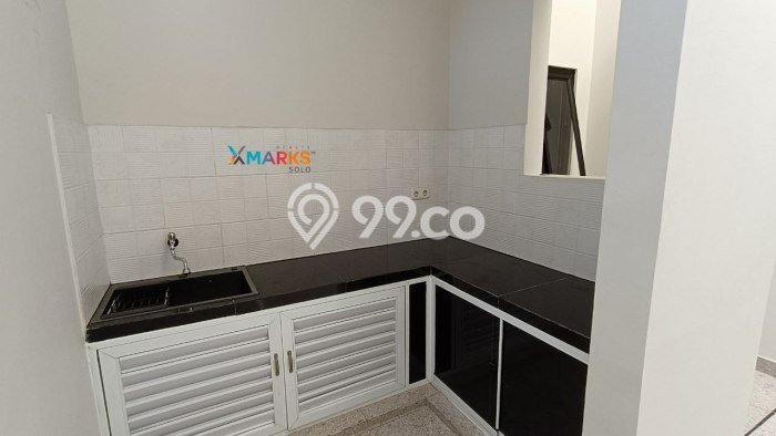 Hunian Cantik Modern Lb 150m2 di Solo Baru, Solo Hunian Cantik Modern Lb 150m2 di Solo Baru, Solo