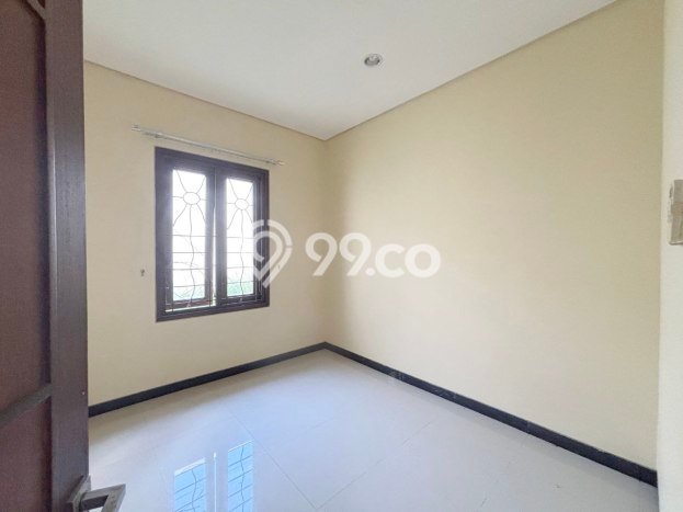 Jual Rumah Strategis Bagus Punya 4 KT di Colomadu Karanganyar SHM Jual Rumah Strategis Bagus Punya 4 KT di Colomadu Karanganyar SHM