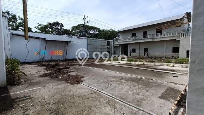 Gudang disewakan di Grogol Solo dengan luas bangunan 3700m2 Gudang disewakan di Grogol Solo dengan luas bangunan 3700m2