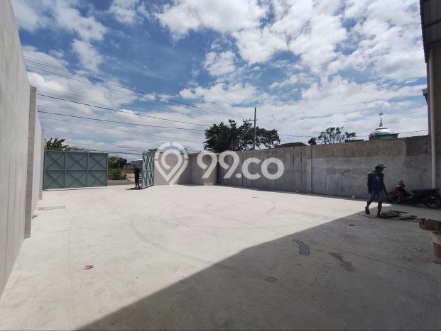 Unit Gudang Disewa Lokasi Gatak, Sukoharjo Spesifikasi Luas Bangunan 1030m2 Unit Gudang Disewa Lokasi Gatak, Sukoharjo Spesifikasi Luas Bangunan 1030m2