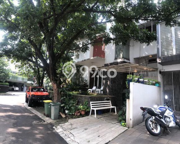 Jual Rumah Mewah Megah Dengan View Eksklusif di Cibubur, Depok Jual Rumah Mewah Megah Dengan View Eksklusif di Cibubur, Depok