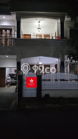 Rumah sewa siap pakai 6 Kamar Tidur di Rawamangun, Jakarta Timur Rumah sewa siap pakai 6 Kamar Tidur di Rawamangun, Jakarta Timur