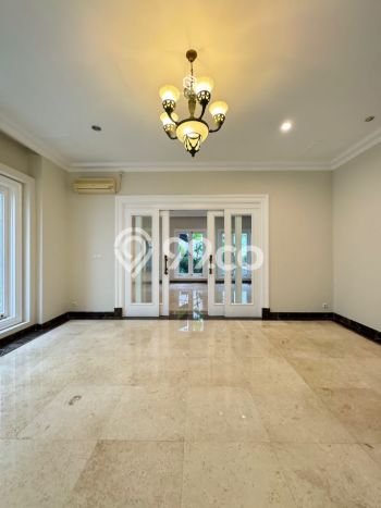 Hunian Bagus Disewakan di Pondok Indah, Jakarta Selatan LT 650m2, LB 700m2 Hunian Bagus Disewakan di Pondok Indah, Jakarta Selatan LT 650m2, LB 700m2