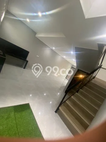 Rumah Modern 3 KT LT 90m2 di Taman Kopo Indah Rumah Modern 3 KT LT 90m2 di Taman Kopo Indah