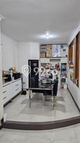 Rumah Luas Asri 3 KT Siap Huni di Taman Holis Indah Bandung Rumah Luas Asri 3 KT Siap Huni di Taman Holis Indah Bandung