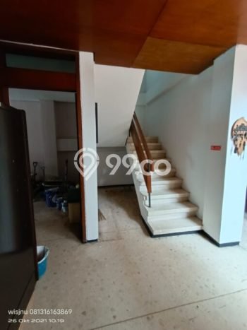 Rumah Terawat 3 Lantai Di Sayap Riau Bandung Rumah Terawat 3 Lantai Di Sayap Riau Bandung
