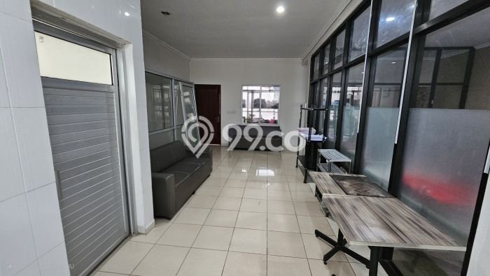 Untuk Dijual Ruko di Banyumanik Semarang LT 96m2 / LB 190m2 Untuk Dijual Ruko di Banyumanik Semarang LT 96m2 / LB 190m2