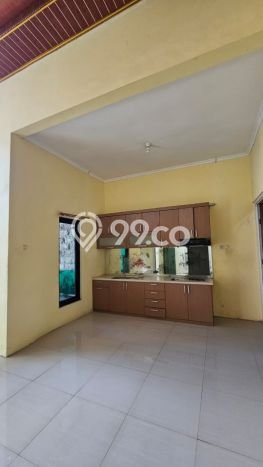 Rumah Modern Cantik 2 KT Bisa Langsung Pindah di Tembalang Rumah Modern Cantik 2 KT Bisa Langsung Pindah di Tembalang