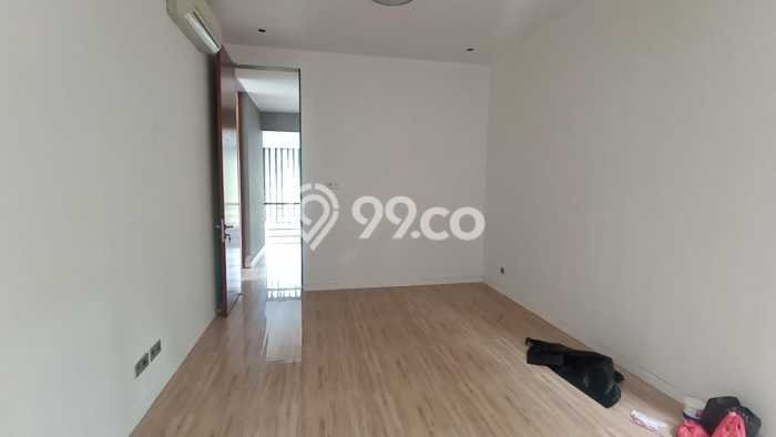 Rumah Mewah Siap Huni LT 540m2 di Banyumanik, Semarang Rumah Mewah Siap Huni LT 540m2 di Banyumanik, Semarang
