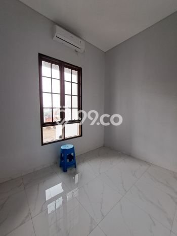 Dijual Cepat Rumah Favorit Siap Huni LB 93m2 di Banyumanik, Semarang Dijual Cepat Rumah Favorit Siap Huni LB 93m2 di Banyumanik, Semarang