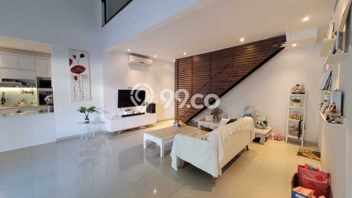 Hunian Mewah LB 250m2 Siap Huni Desain Elegan di Bukit Sari, Semarang Hunian Mewah LB 250m2 Siap Huni Desain Elegan di Bukit Sari, Semarang
