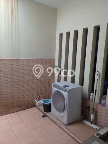 Rumah Nyaman LB 240m² View Gunung di Harapan Indah, Bekasi Rumah Nyaman LB 240m² View Gunung di Harapan Indah, Bekasi