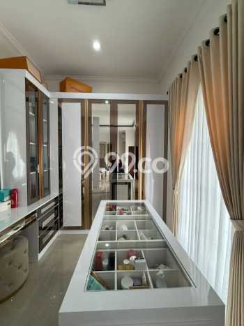Dijual Rumah Mewah Elegan Dengan View Cantik di Pulo Asem, Jakarta Timur Dijual Rumah Mewah Elegan Dengan View Cantik di Pulo Asem, Jakarta Timur
