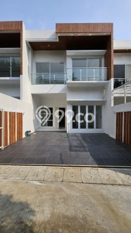 Rumah Modern Minimalis 3 Kamar Siap Huni di Jagakarsa Rumah Modern Minimalis 3 Kamar Siap Huni di Jagakarsa