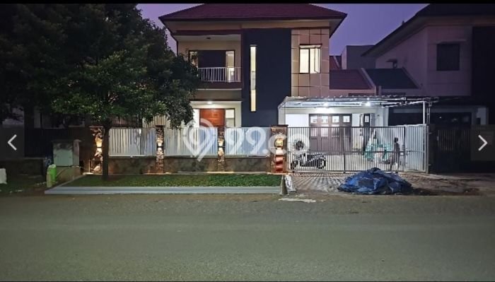 Dijual Rumah Mewah Elegan Dengan View Eksklusif di Harapan Indah, Bekasi Dijual Rumah Mewah Elegan Dengan View Eksklusif di Harapan Indah, Bekasi
