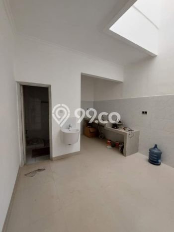 Ruko Kawasan Harapan Indah, Luas 130m², Area Komersial, Siap Usaha Ruko Kawasan Harapan Indah, Luas 130m², Area Komersial, Siap Usaha